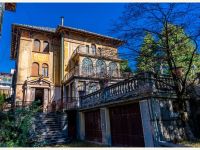 Palazzo / Stabile in vendita a Clusone(BG)