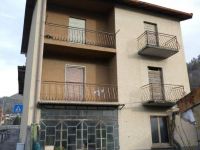 Palazzo / Stabile in vendita a Clusone(BG)