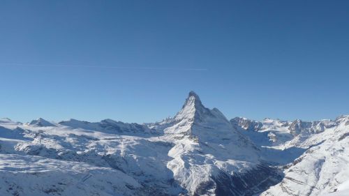 Svizzera, stagione sciistica con forte crescita del turismo statunitense