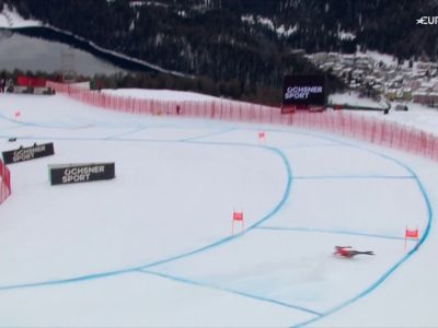 Video Caduta tremenda per Gisin: spigolata a tutta velocità, finisce nelle reti