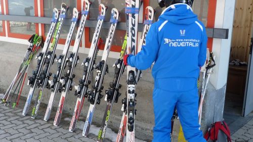 Federico assaggia sci Stoekli