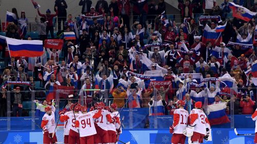 Tragedia in Russia: giocatore di hockey muore dopo essere stato colpito dal disco