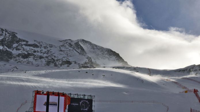 '.Senza la Coppa del Mondo, Zermatt chiude agli allenamenti dei big: la reazione (sorpresa) di Swiss-Ski.'