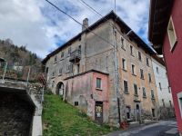 Rustico / Casale in vendita a Vione(BS)