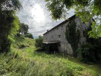 Rustico / Casale in vendita a Revine Lago(TV)