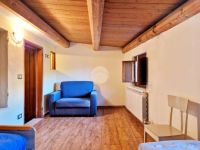 Casa indipendente in vendita a Castel del Monte(AQ)