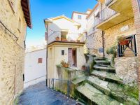 Casa indipendente in vendita a Poggio Bustone(RI)