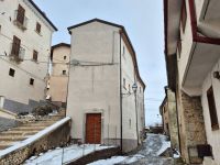 Casa indipendente in vendita a Rocca di Cambio(AQ)