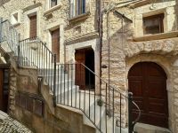 Casa indipendente in vendita a Castel del Monte(AQ)