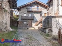 Casa indipendente in vendita a Pollein(AO)