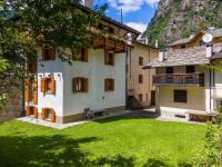 Casa indipendente in vendita a Campodolcino(SO)