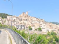 Casa indipendente in vendita a Castel del Monte(AQ)