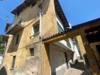 Casa indipendente in vendita a Ballabio(LC)