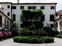 Palazzo / Stabile in vendita a Vittorio Veneto(TV)