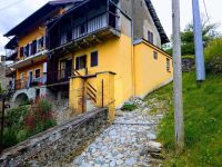 Casa indipendente in vendita a Varzo(VB)