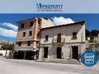 Attività / Licenza in vendita a Castel del Monte(AQ)