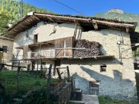 Rustico / Casale in vendita a Casteldelfino(CN)