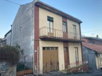 Palazzo / Stabile in vendita a Zafferana Etnea(CT)