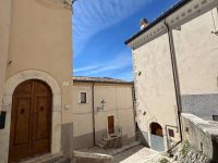 Casa indipendente in vendita a Rocca di Cambio(AQ)