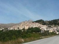 Rustico / Casale in vendita a Castel del Monte(AQ)