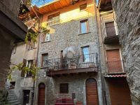 Casa indipendente in vendita a Breno(BS)