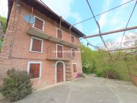 Rustico / Casale in Vendita a Clusone(BG)