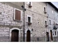 Palazzo / Stabile in Vendita a Pescasseroli(AQ)