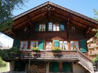 Lena, Chalet