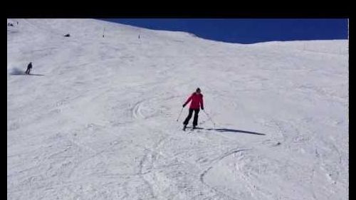 Triinu skiing