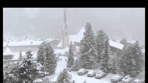 Selva di Val gardena primavera di neve