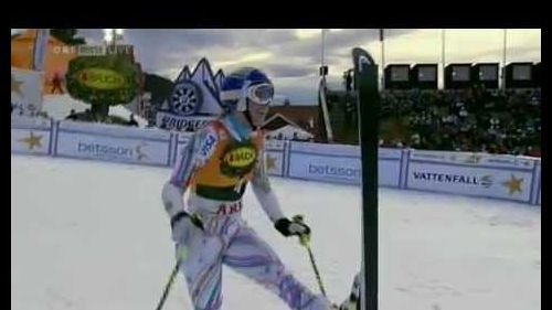 Lindsey vonn leads after 1.run in are gs