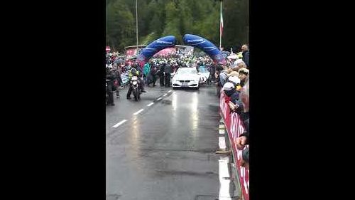 Partenza 16esima tappa Giro d'Italia (Ponte di Legno-Val Martello)