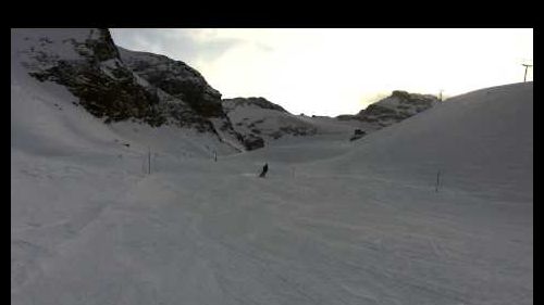 Early season skiing in Saas Fee with Fluid Lines