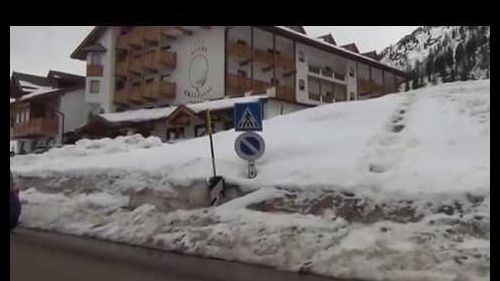 marzo 2015 panoramica con neve Passo San Pellegrino 1918 Passo Valles 2032 m (filmador Renato)