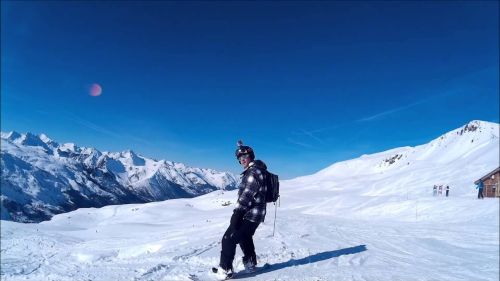 Val Thorens - Les Menuires run bit of off piste