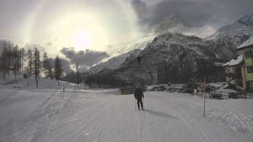 Skiing an epic line in Tignes