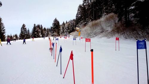 Samuele sfreccia sulle piste di Andalo.