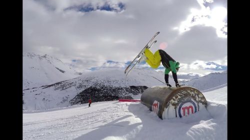 Tobia Silvestri goes crazy in Mottolino snowpark