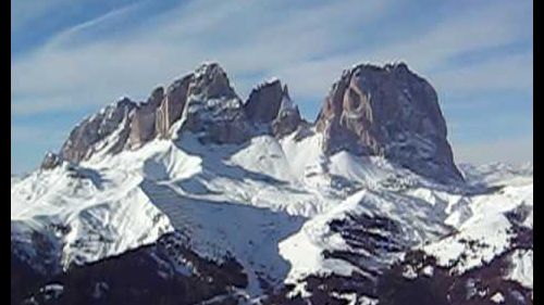 Rifugio Belvedere Si mangia Benissimo con vista incredibile su Gruppo Sella, Sassolungo e Marmolada