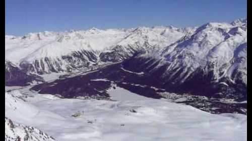 Panorama dal Piz Nair verso Samedan e St.Moritz e pannelli fotovoltaici