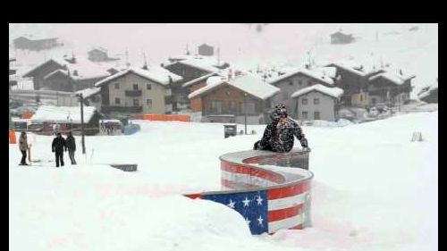 Some gr8 snowboarding in livigno.