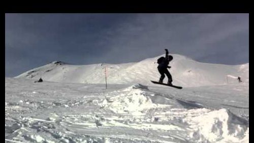 Snowboard jump a Bormio