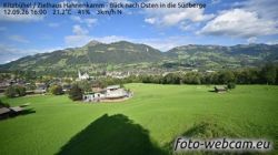 Stadt Kitzbuhel: Kitzbühel - Zielhaus Hahnenkamm - Blick nach Osten in die Südberge