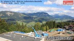 Marktgemeinde St. Johann in Tirol: St. Johann in Tirol - Blick zur Jodlalmbahn-Baustelle