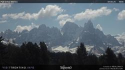 Passo San Pellegrino verso Pale di San Martino