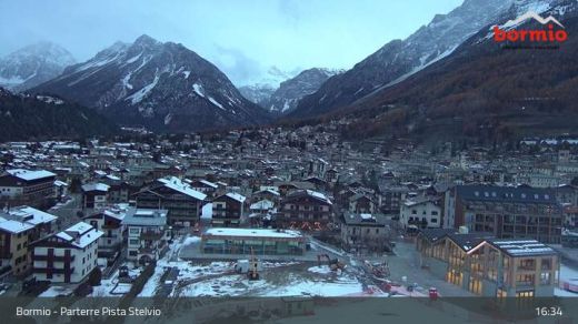 Bormio Arrivo pista Stelvio in centro paese