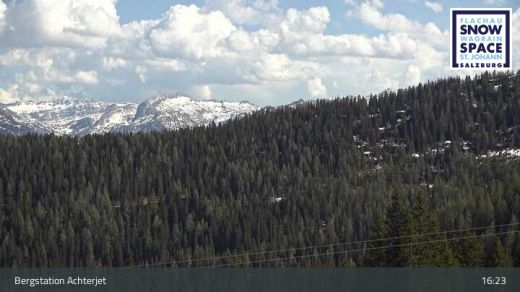 Flachau Bergstation achterjet