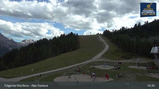 Pinzolo Folgarida Marilleva 2045 m.