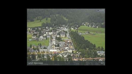 St. Moritz La Punt Chamues-ch: La Punt: Wasserreservoir - Sportplatz