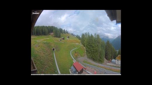 Davos Davos: Sommer-Schlittelbahn, Blick zur Strelaalp